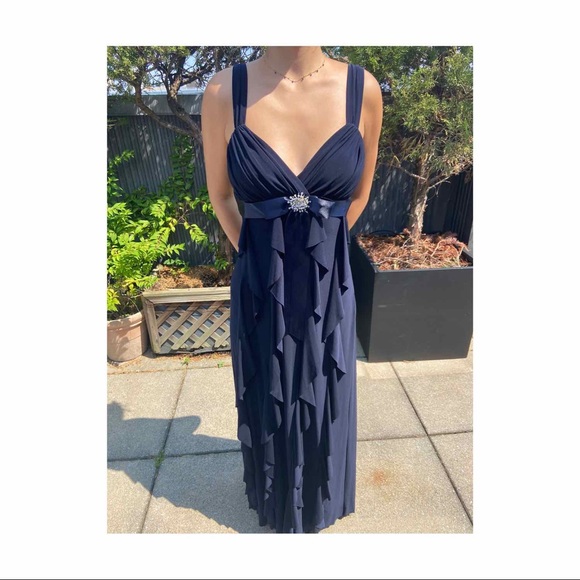 Xscape Dresses & Skirts - XSCAPE by Joanna Chen Navy Long Formal Dress